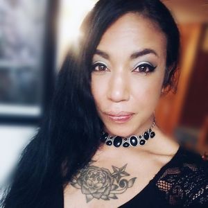 Meet your Posher, Raquel